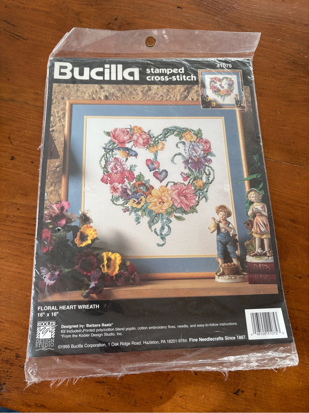 New Sealed Bucilla “Floral Heart Wreath” 16x16” VTG 1995 Stamped Cross